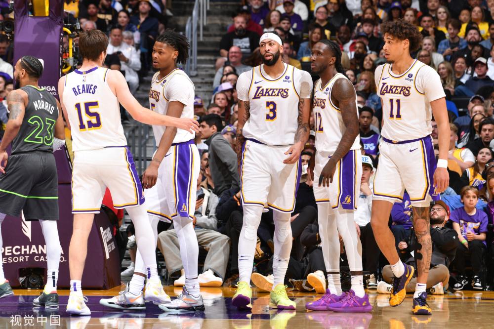 用阿德巴约 用阿德巴约