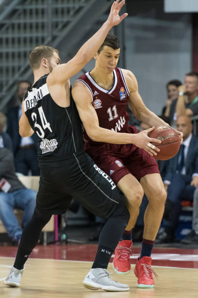 球员之间精 球员之间精